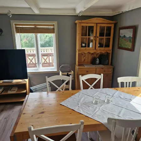 Asenfjord, Ved Sjoen *